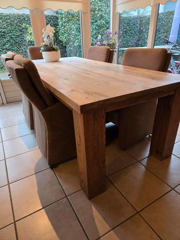 Eiken houten tafel zwaar. 220 / 100 / 76 cm  beschikbaar voor biedingen