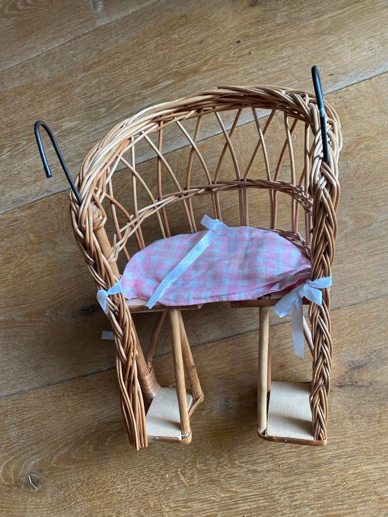 Vintage Rotan Poppenstoel met Kussen, Ophalen, Gebruikt, Overige typen