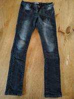 Zwart/d. grijze spijkerbroek maat 140 saar&suus, Zwart, Ophalen of Verzenden, Zo goed als nieuw, W27 (confectie 34) of kleiner