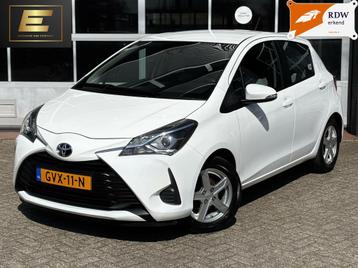 Toyota Yaris 1.0 VVT-i Comfort | Navigatie | Camera | Blueto beschikbaar voor biedingen