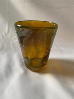 Retro Mooi dikwandig handgemaakt vaasje met luchtbellen., Huis en Inrichting, Woonaccessoires | Vazen, Ophalen, Gebruikt, Overige kleuren