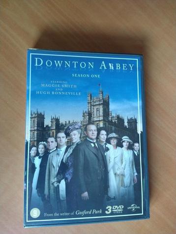 3-DVD Downton Abbey. Season one beschikbaar voor biedingen