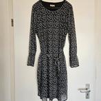 Mooi jurkje met transparante mouw van het merk Zusss (mt L), Kleding | Dames, Jurken, Maat 38/40 (M), Overige kleuren, Ophalen of Verzenden