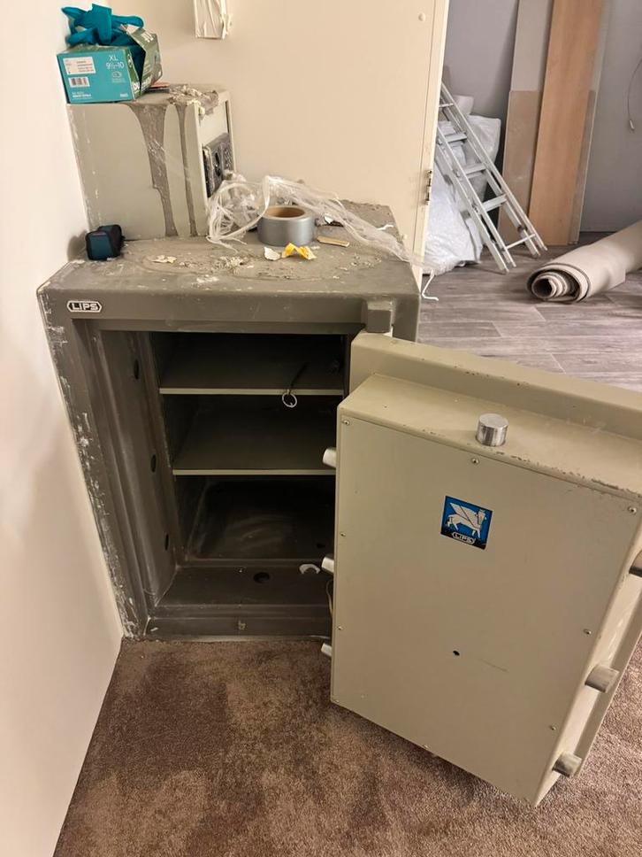 Gebruikte Stevige kluis LIPS V70, Huis en Inrichting, Brandblussers en Brandkasten, Gebruikt, Brandkast, Ophalen of Verzenden