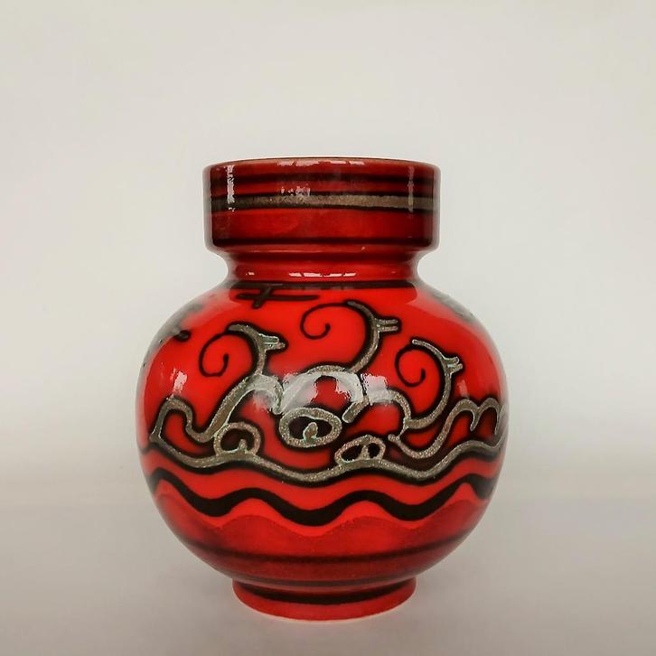 Vaas Flora Holland Tokio Vintage Retro, Antiek en Kunst, Antiek | Keramiek en Aardewerk, Ophalen of Verzenden