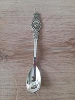 Theelepel 50 jaar Wilhemina 1898-1948, Ophalen of Verzenden, Zo goed als nieuw, Nederland, Speld(je) of Lepel(tje)