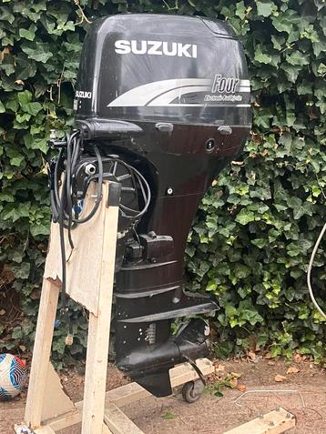 Te koop 2 x suzuki 40/50 pk 4 takt opknapper beschikbaar voor biedingen