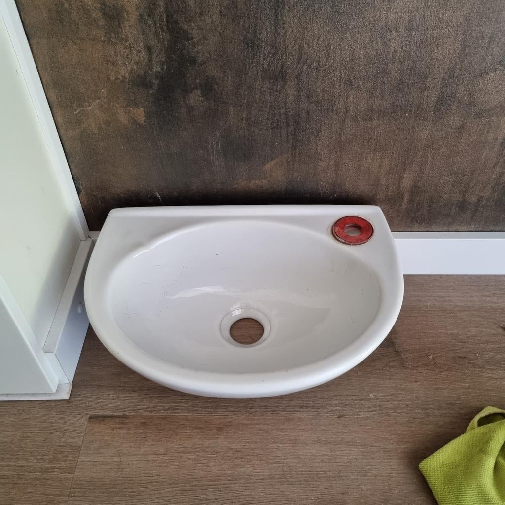 Fonteintje - Compact en Stijlvol, Doe-het-zelf en Verbouw, Sanitair, Ophalen of Verzenden, Gebruikt, Wastafel