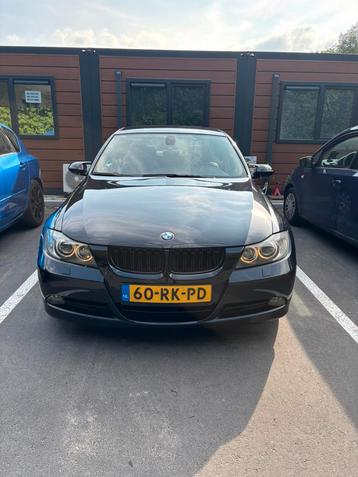 BMW 3-Serie 2.0 I 320 AUT 2005 Zwart beschikbaar voor biedingen