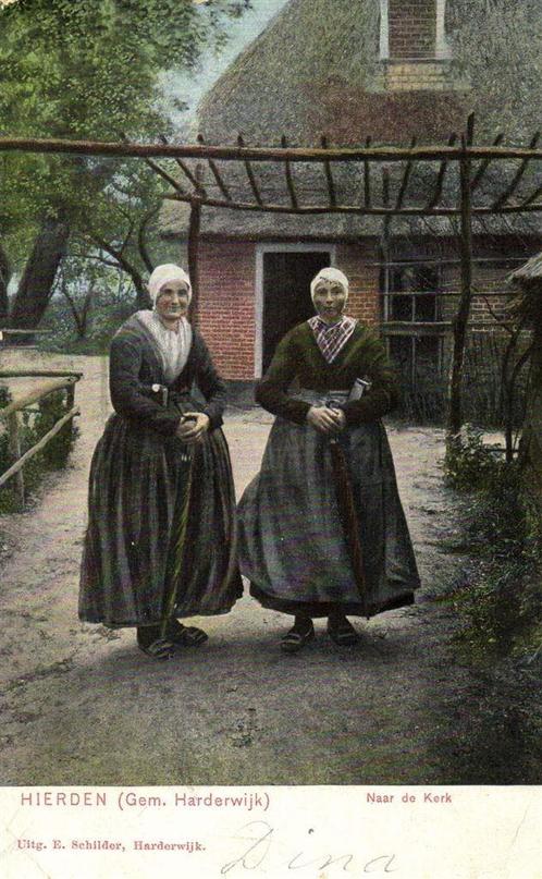 Hierden [Gem. Harderwijk] - Naar de Kerk - 1905 gelopen, Verzamelen, Ansichtkaarten | Nederland, Gelopen, Gelderland, Voor 1920