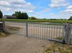Gebruikte gemotoriseerde (elektrische) poort, Tuin en Terras, Tuinpoorten, Ophalen, Gebruikt, Staal, 100 tot 150 cm