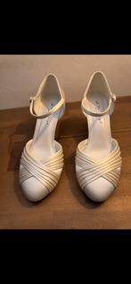 Witte trouwschoenen maat 38, Kleding | Dames, Trouwkleding en Trouwaccessoires, Wit, Schoenen, G. Westerleigh, Ophalen of Verzenden