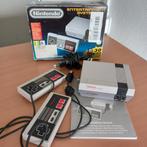 Nintendo NES Classic Mini console + 2 controllers - met doos, Spelcomputers en Games, Spelcomputers | Nintendo NES, Ophalen of Verzenden
