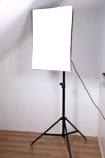 Studio flitser 1xFalcon Eyes Prof DE300 flits beschikbaar voor biedingen