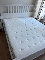 IKEA bed met matras, Huis en Inrichting, Ophalen, Gebruikt, Wit, Tweepersoons