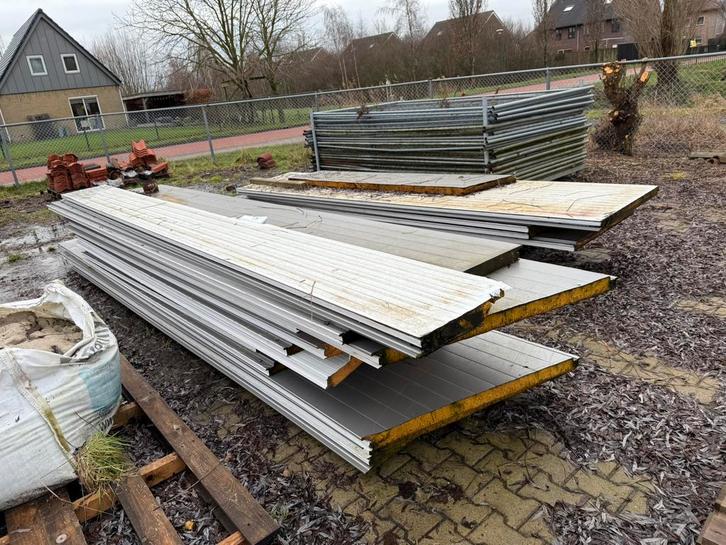 Sandwich panelen grijs 60mm, Doe-het-zelf en Verbouw, Platen en Panelen, Gebruikt, Overige materialen, 50 tot 100 mm, Ophalen