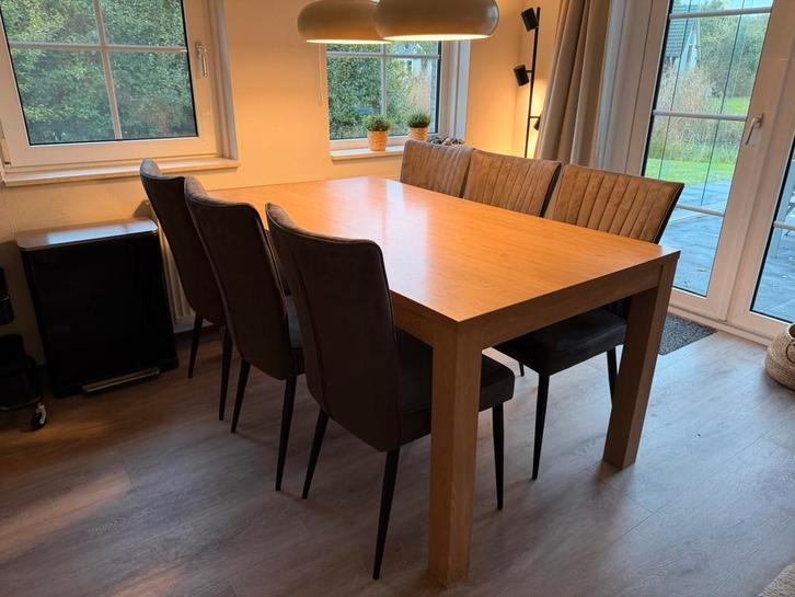 Eettafel met 6 stoelen, Huis en Inrichting, Complete eetkamers, Zo goed als nieuw, 4 tot 6 stoelen, Ophalen
