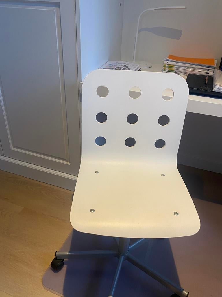 Verstelbare bureaustoel IKEA, model LOBERGET / MALSKÄR, Ophalen, Ergonomisch, Zo goed als nieuw, Wit