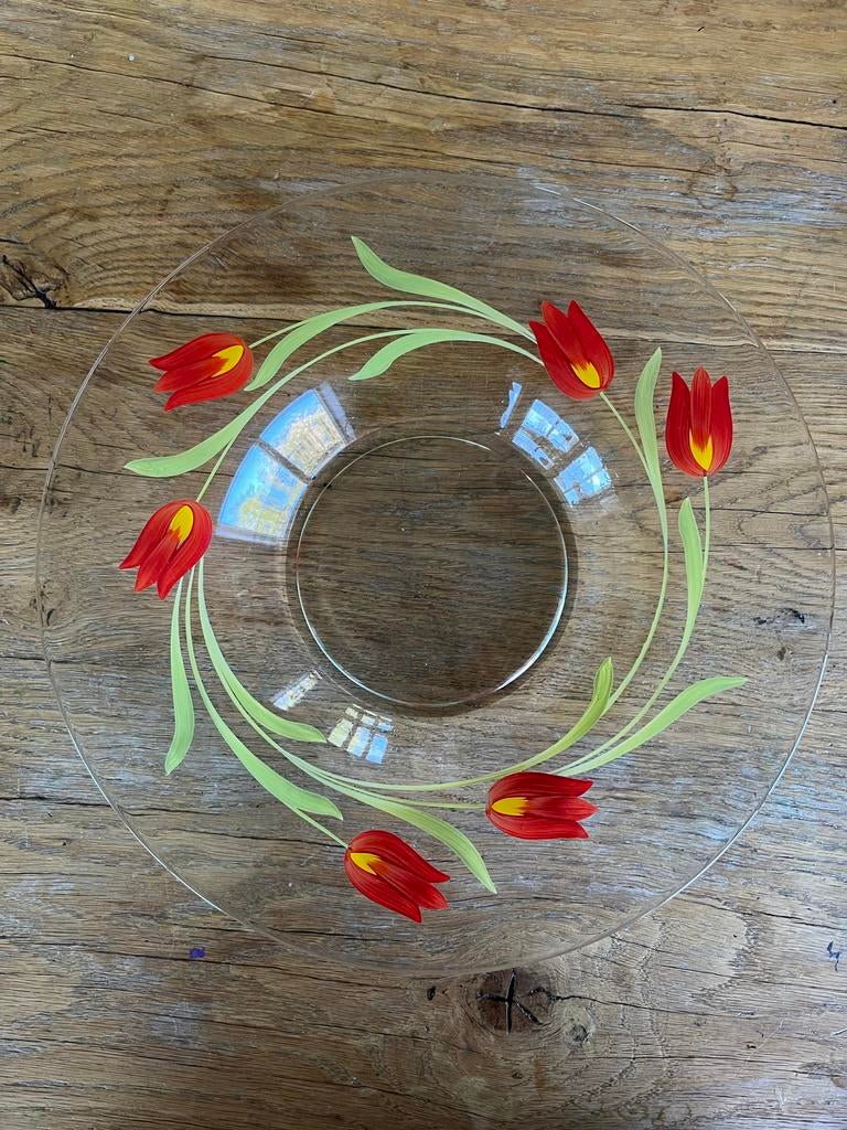 Glazen schaal met handgeschilderde tulpen, Schaal, Rond, Ophalen of Verzenden, Glas