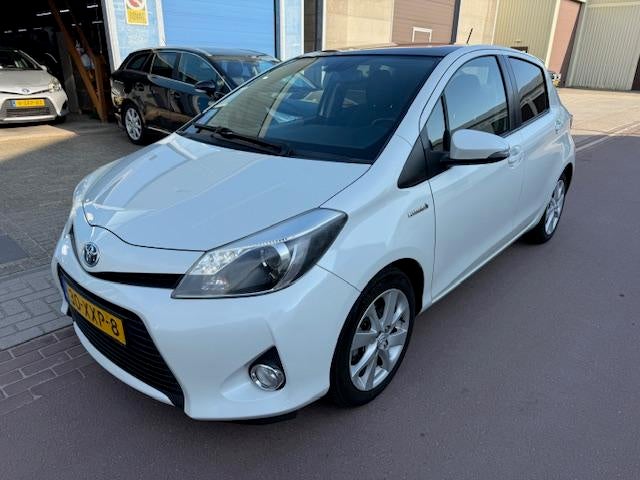 Toyota Yaris 1.5 Full Hybrid Dynamic NAP - Nwe APK 03-2027 M, Euro 5, 1497 cc, Gebruikt, Zwart