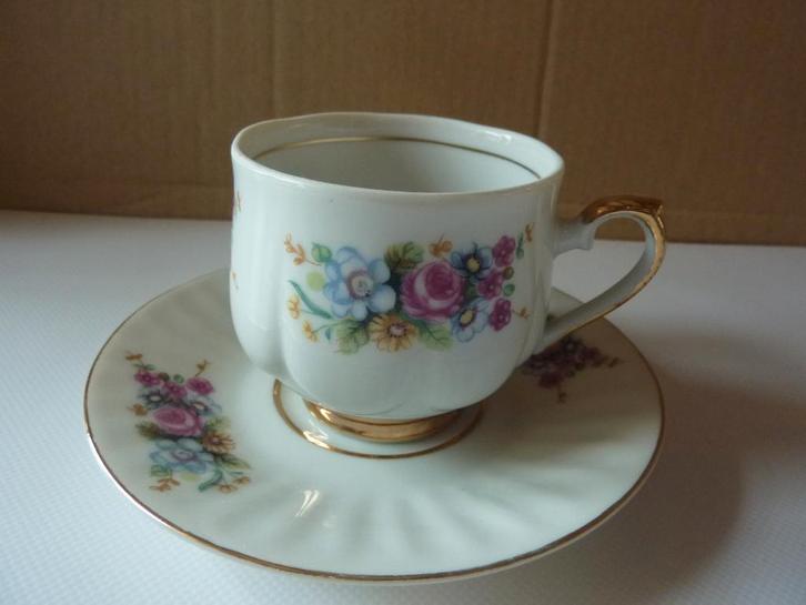 2 mooie verzamel kop en schotels, Verzamelen, Porselein, Kristal en Bestek, Zo goed als nieuw, Kop en/of schotel, Porselein, Ophalen of Verzenden