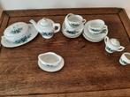 Porseleinen kinder theeservies meer dan 60 jaar oud, Antiek en Kunst, Antiek | Servies compleet, Ophalen