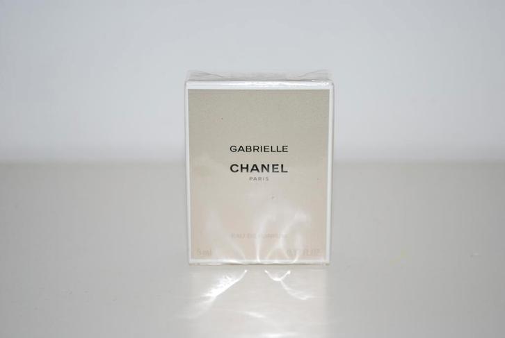 Miniatuur Gabrielle, Verzamelen, Parfumverzamelingen, Nieuw, Miniatuur, Gevuld, Ophalen of Verzenden