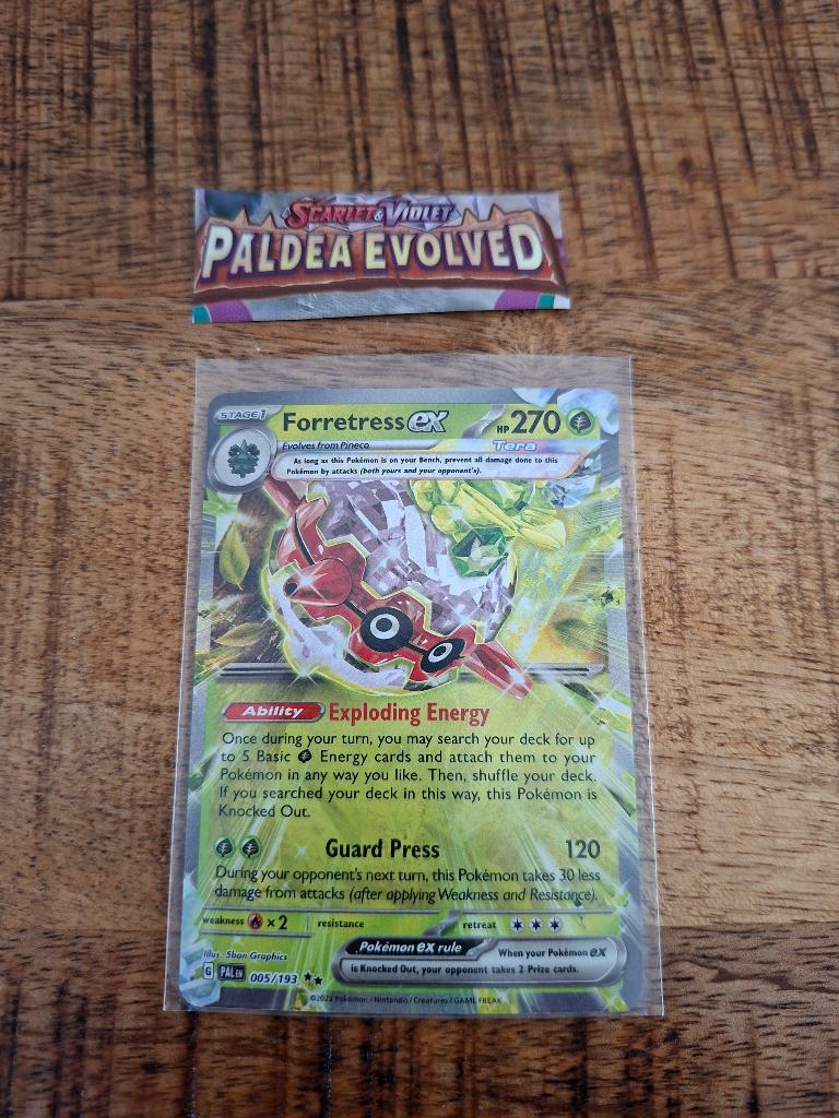 Pokemon Forretress (PAL 005/193) – Paldea Evolved, Ophalen of Verzenden, Nieuw, Losse kaart, Foil