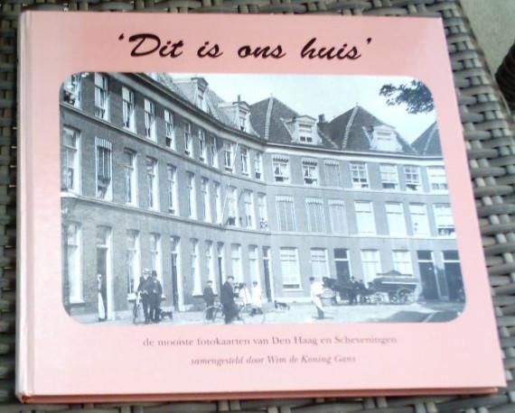 Fotokaarten van Den Haag en Scheveningen.ISBN 908032083x, Ophalen of Verzenden, Zo goed als nieuw