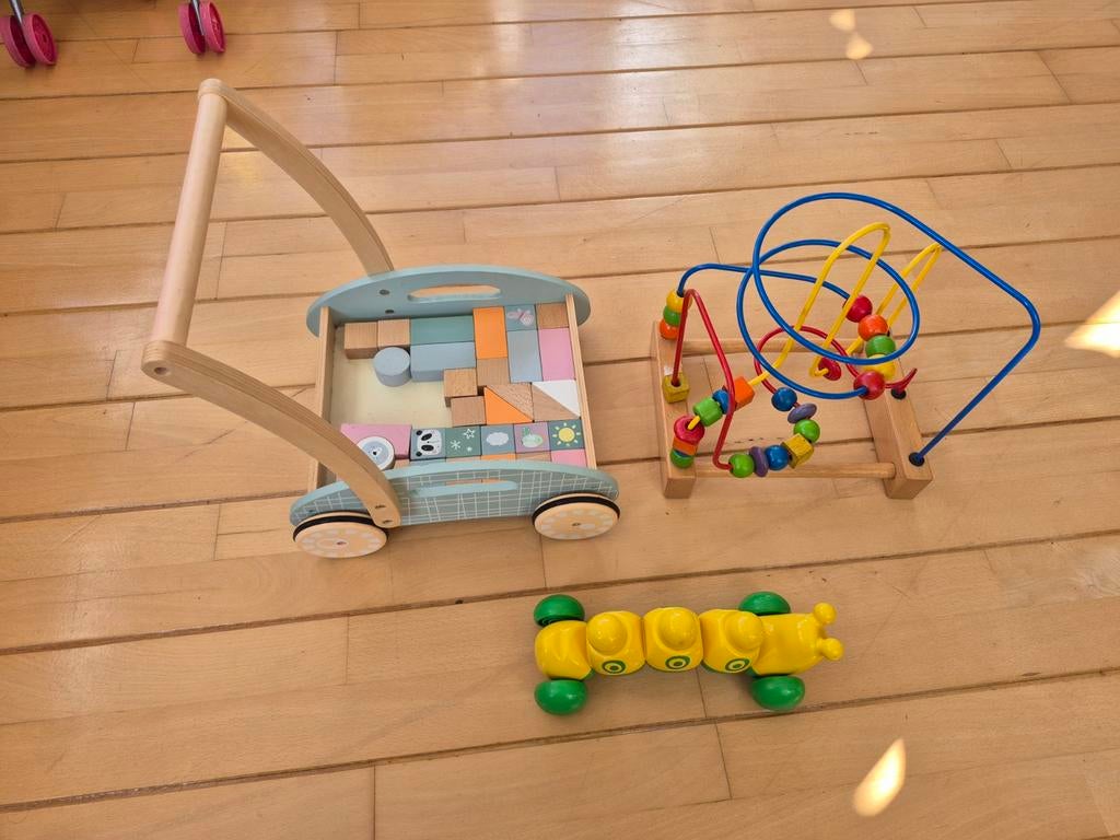 Houten loopwagen, kralenframe en rups speelgoed, Ophalen, Gebruikt, Overige typen, Met wieltjes