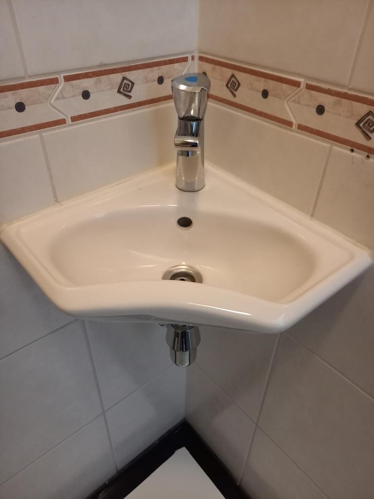 Wasbakje pergamon  hoek. 33cm x 33cm, Ophalen