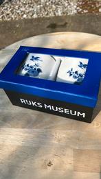 Rijksmuseum Delfts Blauw bekers, set van 2, Keramiek, Ophalen of Verzenden, Zo goed als nieuw, Overige stijlen