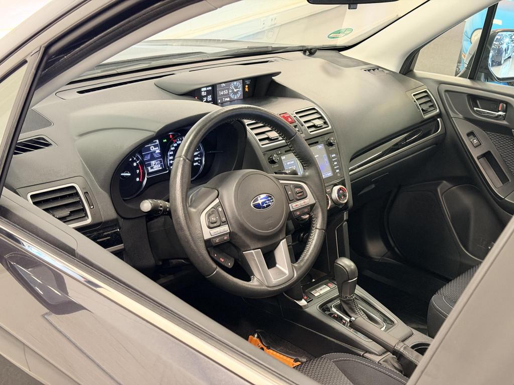 Subaru Forester 2.0 Luxury | Panorama dak | Trekhaak | Uniek, Auto's, Subaru, Euro 6, 4 cilinders, Bedrijf, Forester