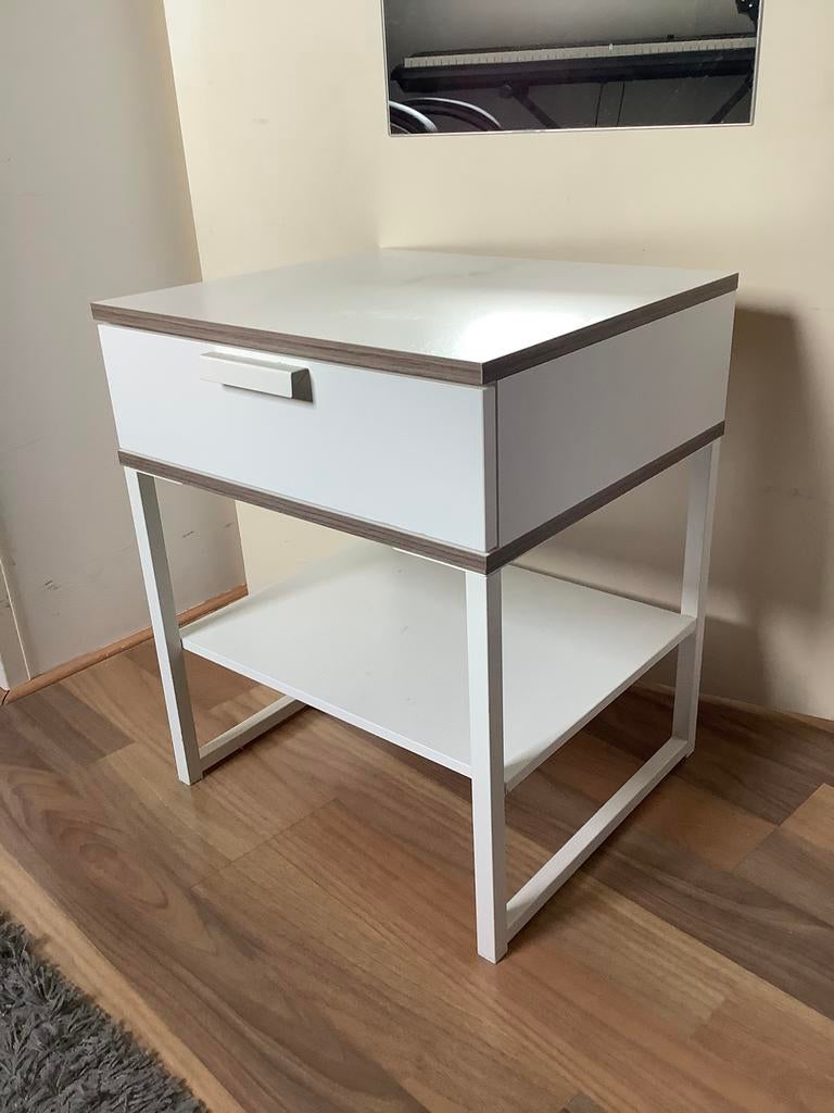Trysil nachtkastje IKEA wit, Ophalen, Gebruikt, 55 tot 70 cm, 45 tot 65 cm
