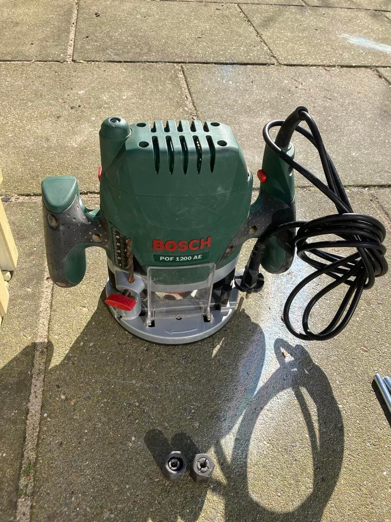 Bosch Bovenfrees POF 1200 AE, Ophalen of Verzenden, Gebruikt, Elektrisch, Bovenfrees