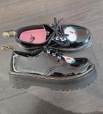 Dr martens hello kitty quad, Dr. Martens, Ophalen of Verzenden, Zo goed als nieuw, Zwart