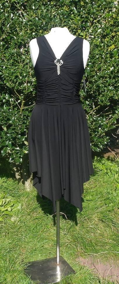 Heel mooie zwarte jurkje ,apart model, mt. S/M merk Koukine, ., Zwart, Nieuw, Ophalen of Verzenden