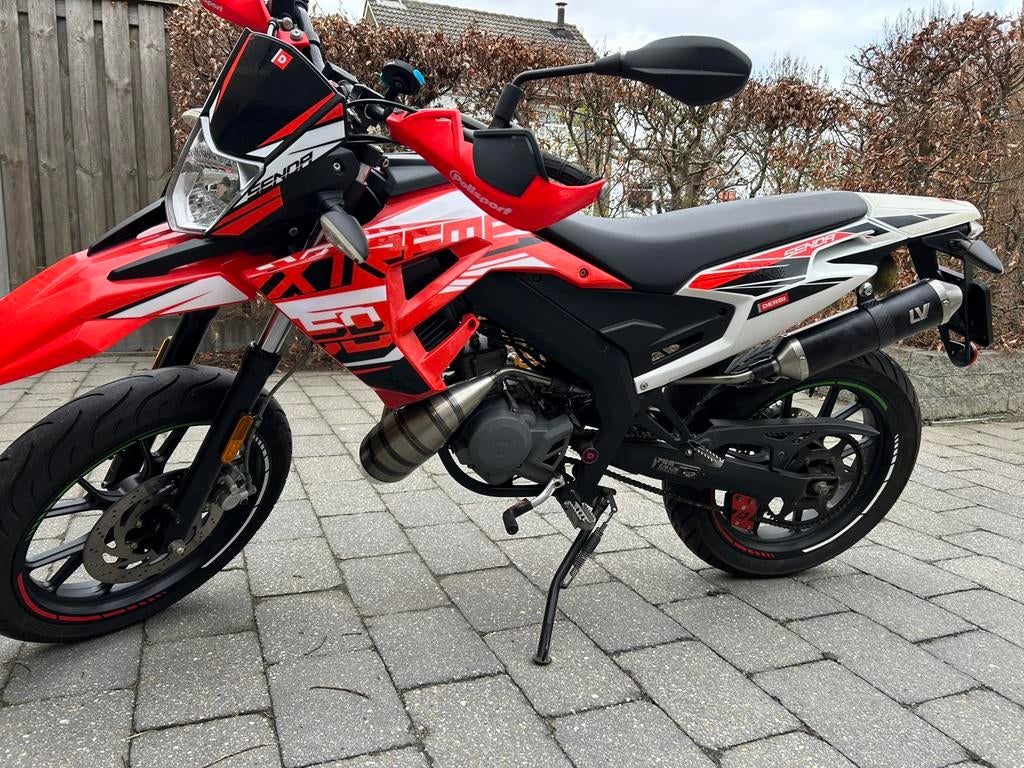 Derbi Senda DRD SM 50 Xtreme LS 2021, Fietsen en Brommers, Brommers | Derbi, Gebruikt, Ophalen