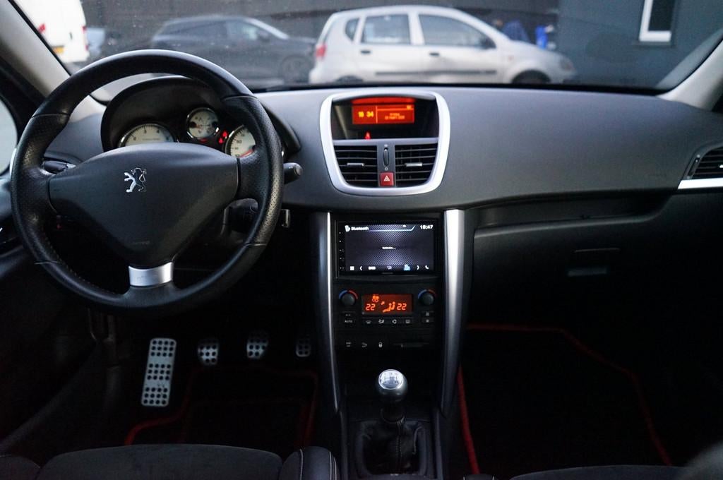 Peugeot 207 1.6-16V T Le Mans, Clima, Kuipstoelen, CC, Elek, Voorwielaandrijving, Gebruikt, Zwart, 4 cilinders