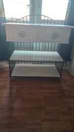 Commode zwart metaal en wit hout, Kinderen en Baby's, Kinderkamer | Commodes en Kasten, Ophalen