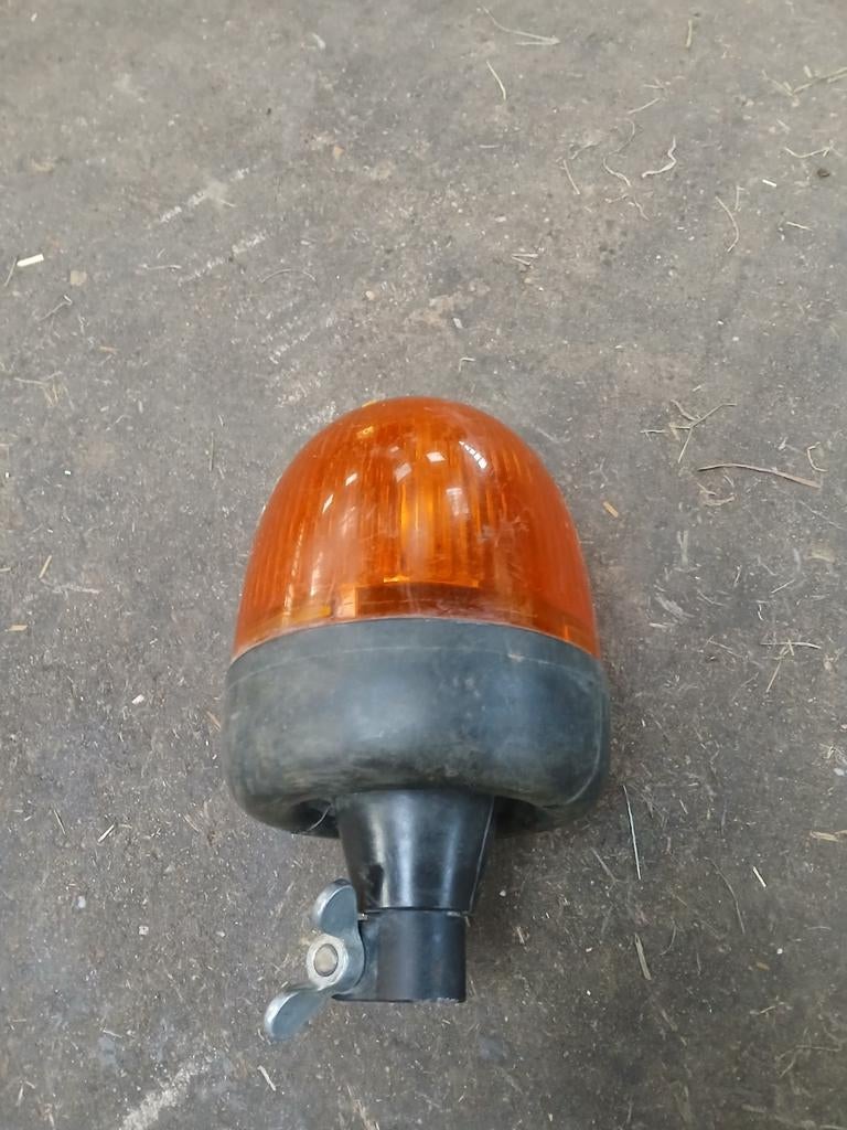 Hella zwaailamp 24 volt, Ophalen