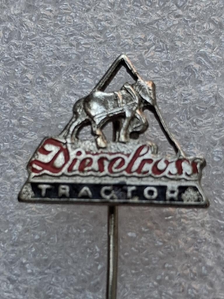 Speldje Dieselross / Fendt oldtimer trekker, Ophalen of Verzenden, Overige onderwerpen