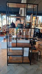 Mango houten kast industrieel, Ophalen, Zo goed als nieuw