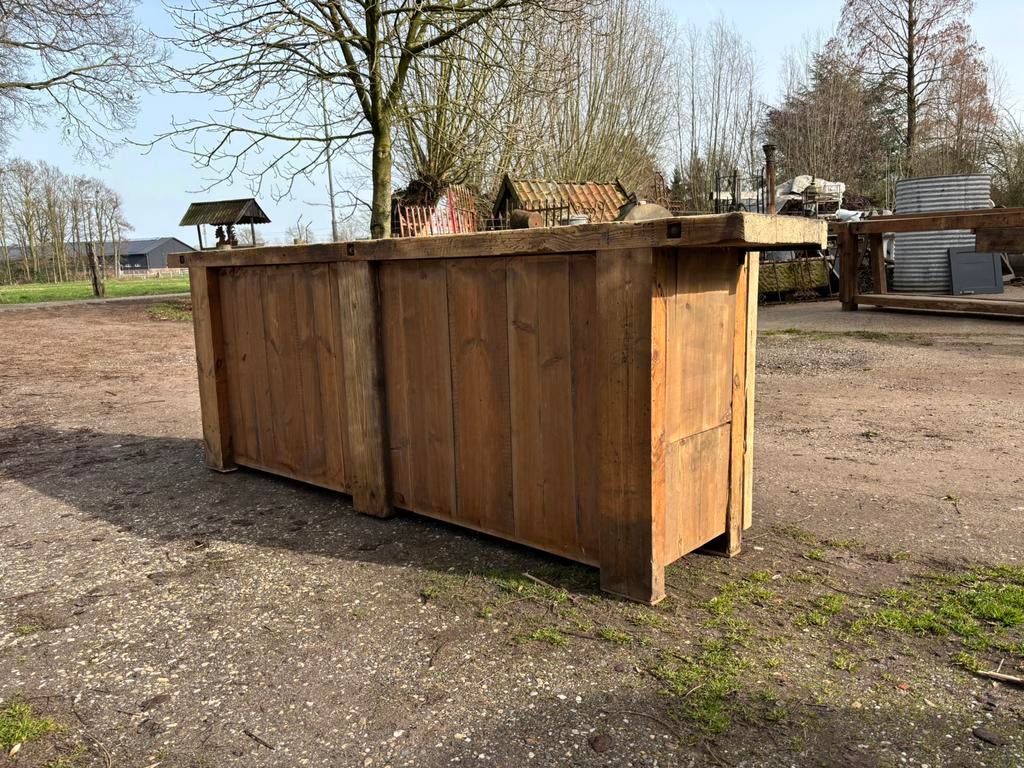 Timmermanswerkbank of toonbank of kookeiland of sidetable, Antiek en Kunst, Curiosa en Brocante, Ophalen of Verzenden