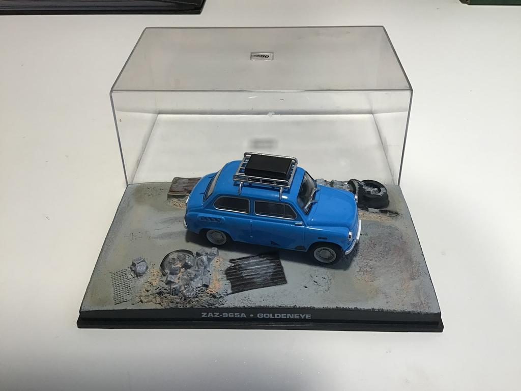 James Bond 007 Collection, ZAZ-965A uit “GoldenEye”., Hobby en Vrije tijd, Modelauto's | 1:43, Ophalen of Verzenden, Zo goed als nieuw