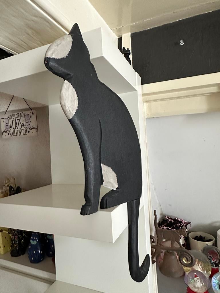 Houten beeld zwarte kat, Verzamelen, Beelden en Beeldjes, Ophalen of Verzenden, Gebruikt, Dier