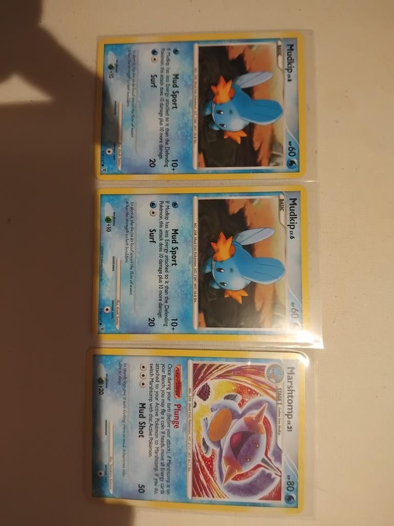 Pokémon Kaarten: Mudkip en Marshtomp, Hobby en Vrije tijd, Verzamelkaartspellen | Pokémon, Ophalen of Verzenden, Gebruikt, Meerdere kaarten
