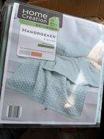 Nieuwe handdoeken in verpakking, Ophalen of Verzenden, Nieuw, Blauw, Handdoek