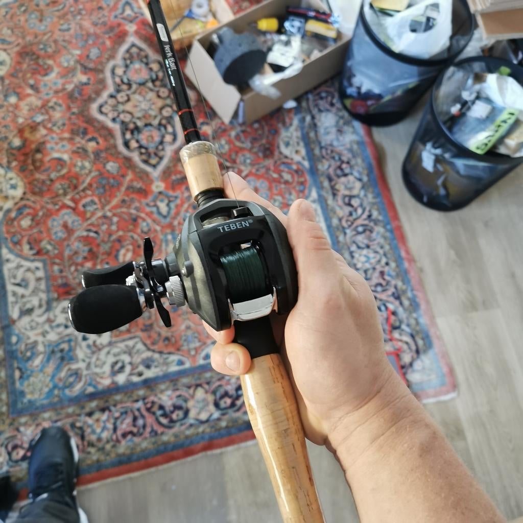 Complete baitcaster set, Watersport en Boten, Hengelsport | Roofvissen, Ophalen of Verzenden, Nieuw, Complete set