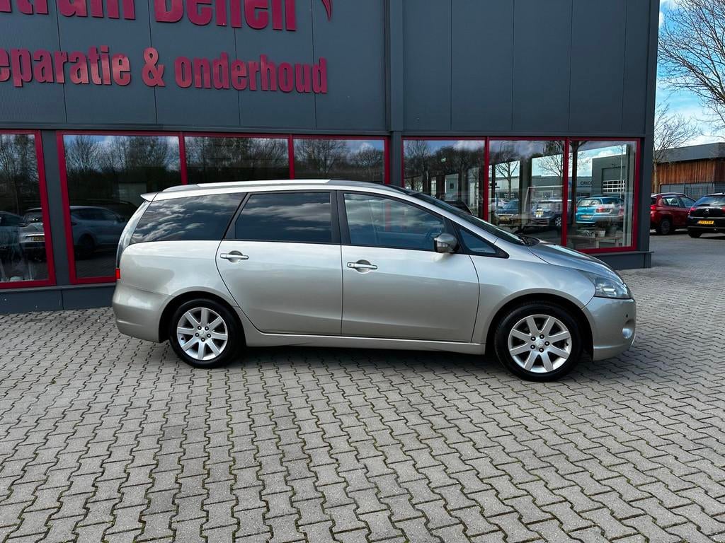 Mitsubishi Grandis 2.4-16V InSport / LPG-G3 / 7-Persoons / C, Auto's, Mitsubishi, Voorwielaandrijving, Parkeersensor, Gebruikt